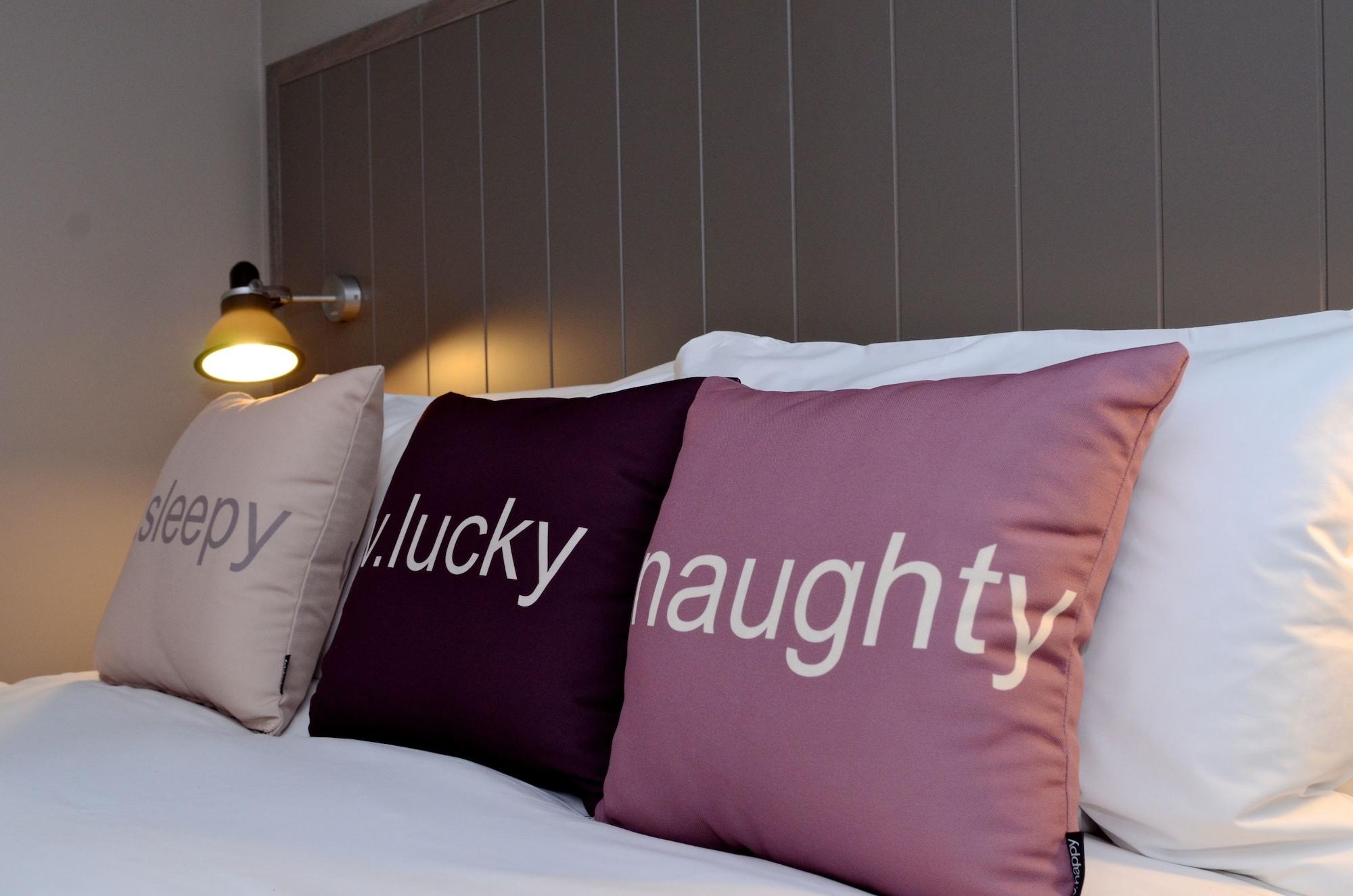 Village Hotel Hull Kingston upon Hull Bagian luar foto
