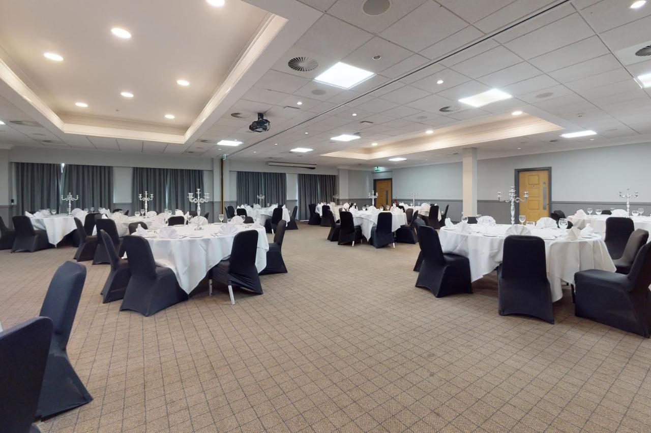Village Hotel Hull Kingston upon Hull Bagian luar foto