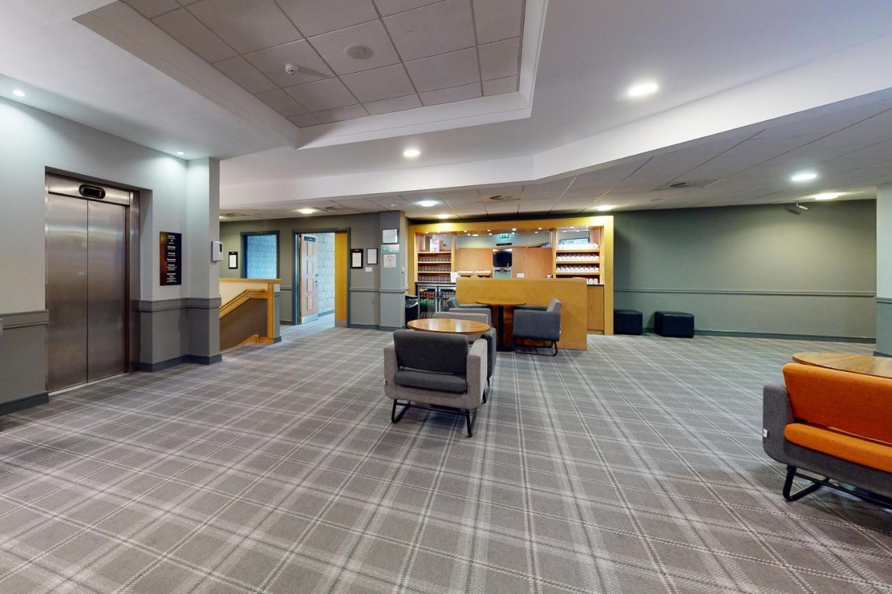 Village Hotel Hull Kingston upon Hull Bagian luar foto